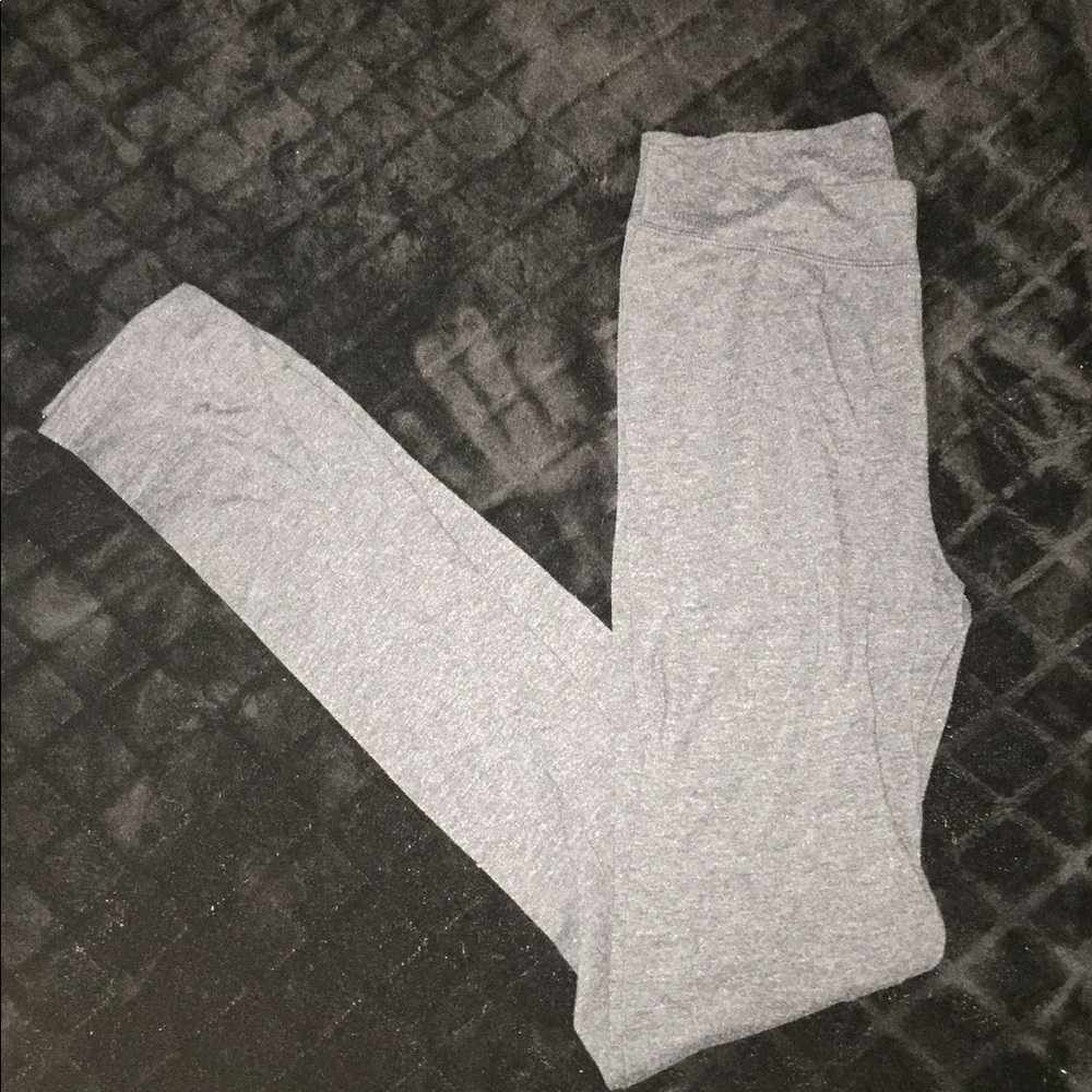 Grey leggings